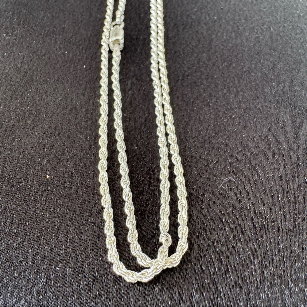 Elegant Silver Rope Chain Necklace - Picture 8 of 10